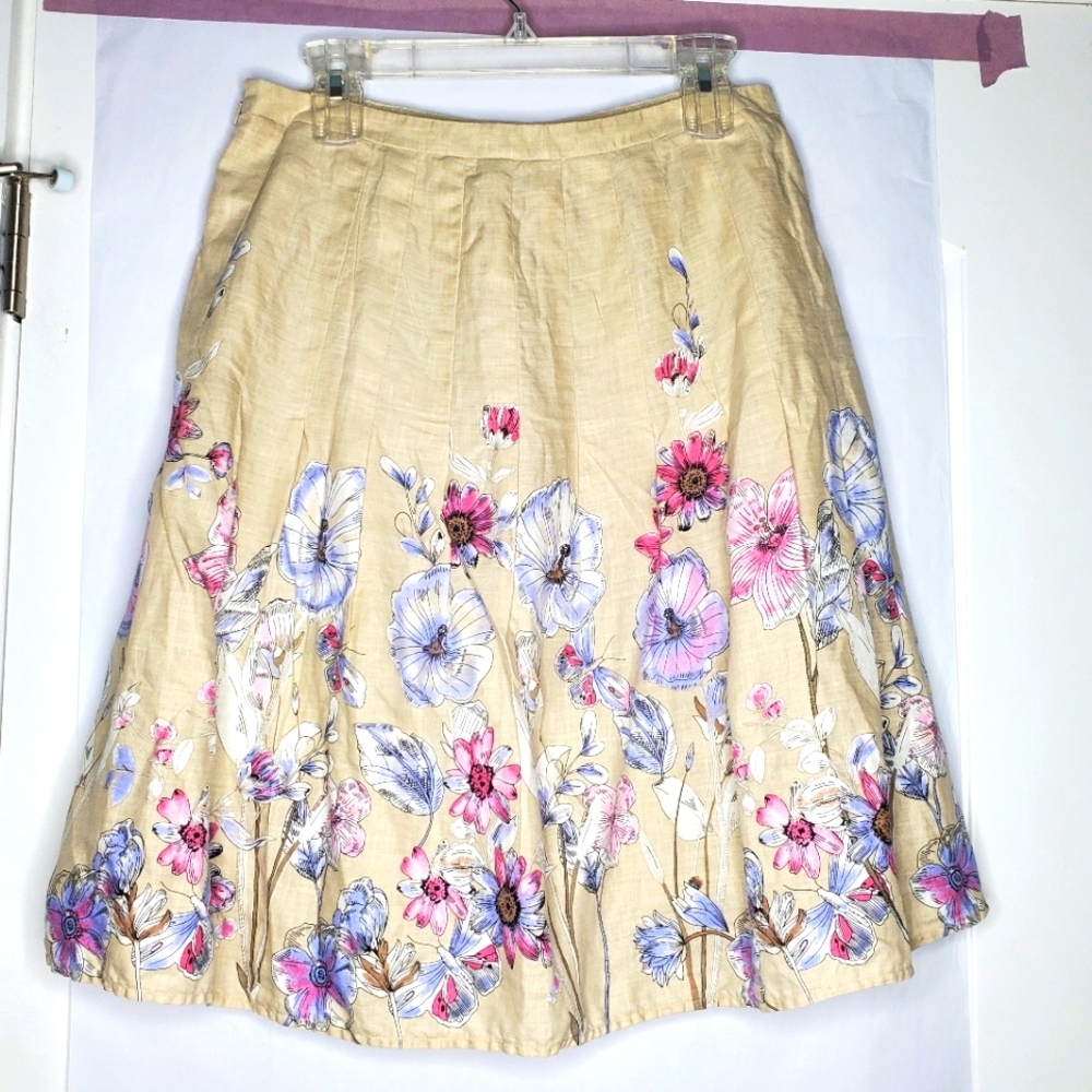Linen floral Ann Taylor tan knee length skirt size 8